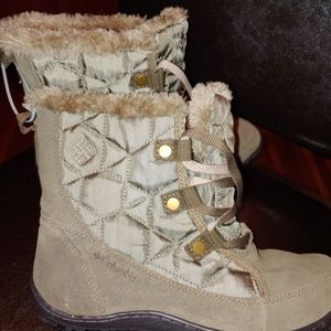 Columbia waterproof boots size 7